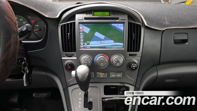 Hyundai Starex 2015 — фото 20