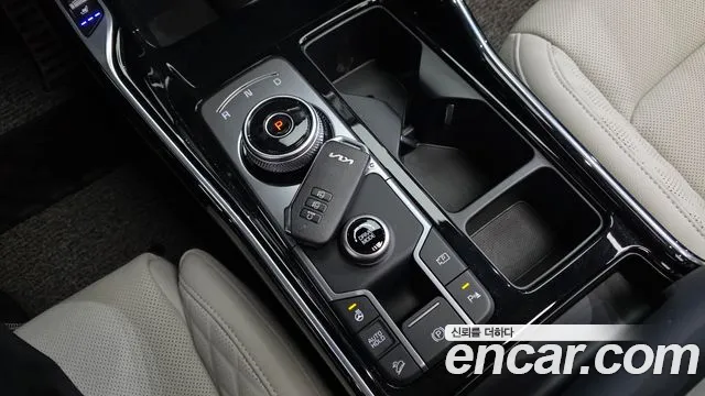 Kia Sorento 2023 — фото 12