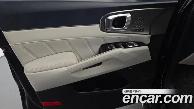 Kia Sorento 2023 — фото 14