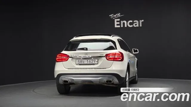 Mercedes-Benz GLA-Class 2015 — фото 4