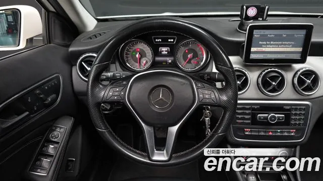 Mercedes-Benz GLA-Class 2015 — фото 14