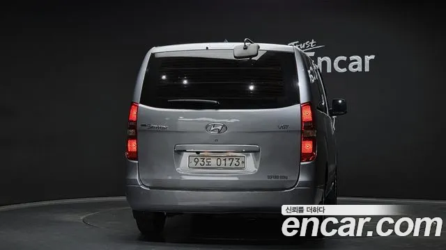 Hyundai Starex 2019 — фото 4