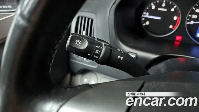 Hyundai Starex 2019 — фото 17
