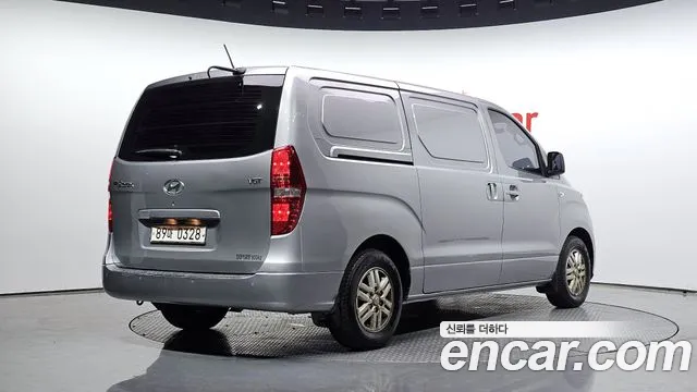Hyundai Starex 2018 — фото 2