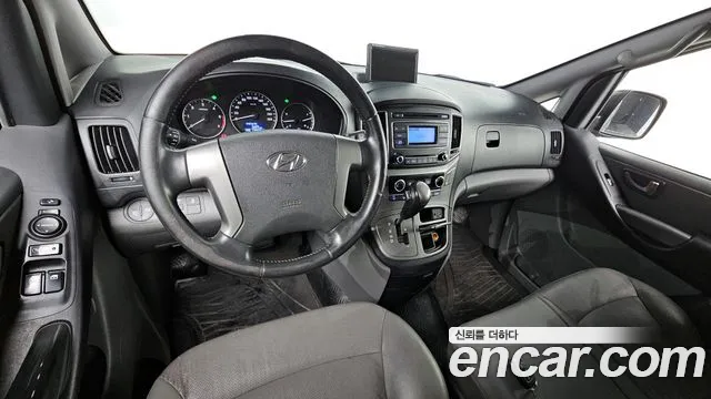 Hyundai Starex 2018 — фото 10