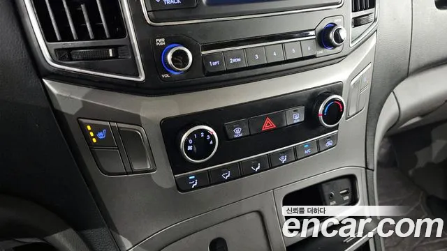 Hyundai Starex 2018 — фото 20