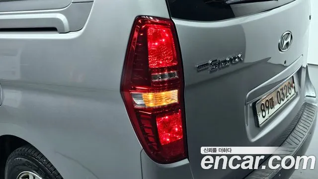 Hyundai Starex 2018 — фото 9