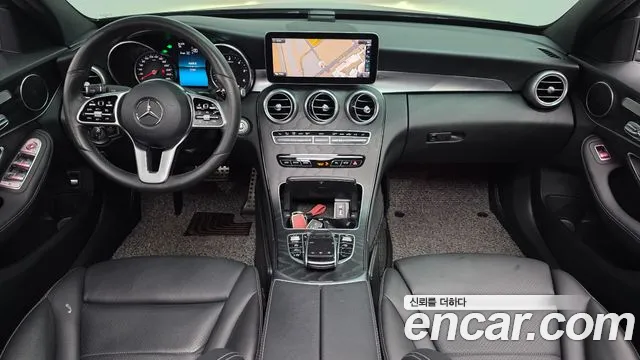 Mercedes-Benz C-Class 2019 — фото 10