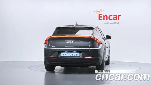 Kia EV6 2022 — фото 4