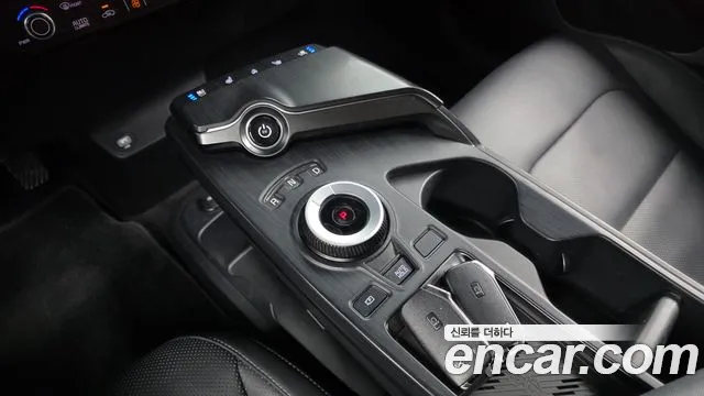 Kia EV6 2022 — фото 12