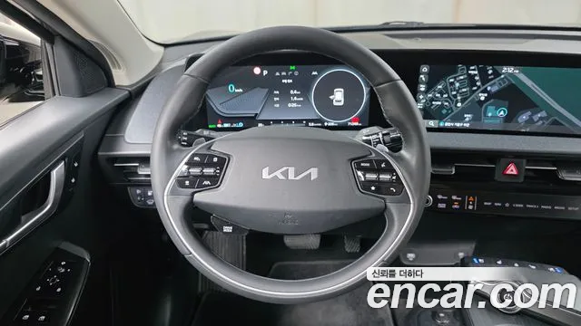 Kia EV6 2022 — фото 20