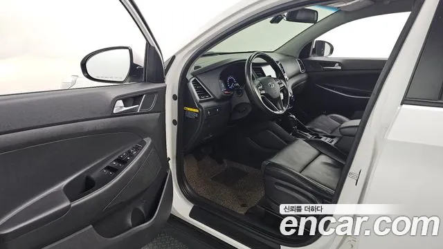 Hyundai Tucson 2018 — фото 10