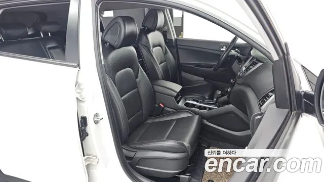 Hyundai Tucson 2018 — фото 12