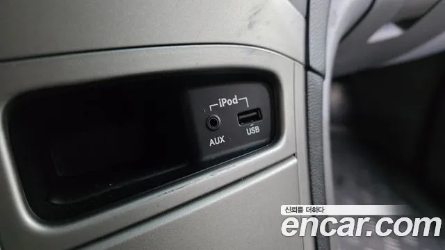 Hyundai Starex 2015 — фото 16