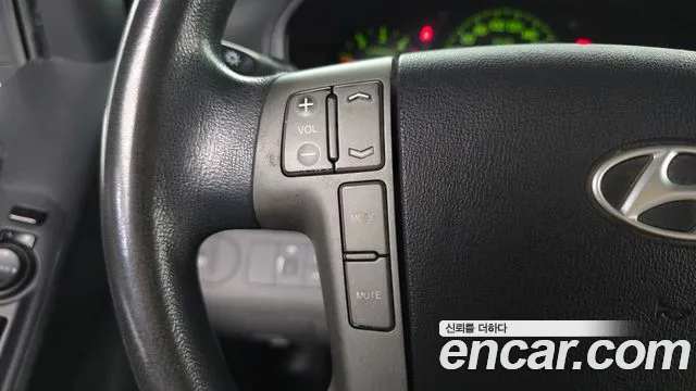 Hyundai Starex 2015 — фото 17