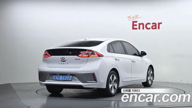Hyundai Ioniq 2019 — фото 2