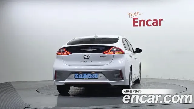Hyundai Ioniq 2019 — фото 4