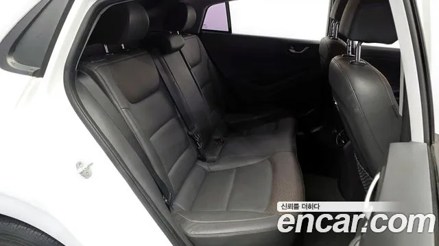 Hyundai Ioniq 2019 — фото 17