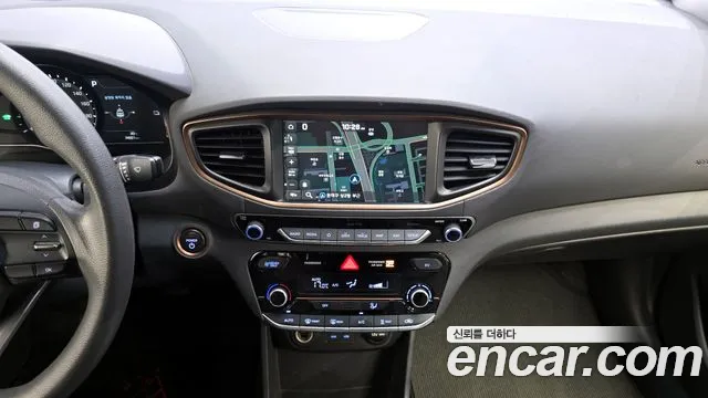 Hyundai Ioniq 2019 — фото 20