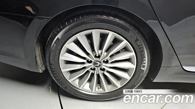 Hyundai Equus 2015 — фото 5