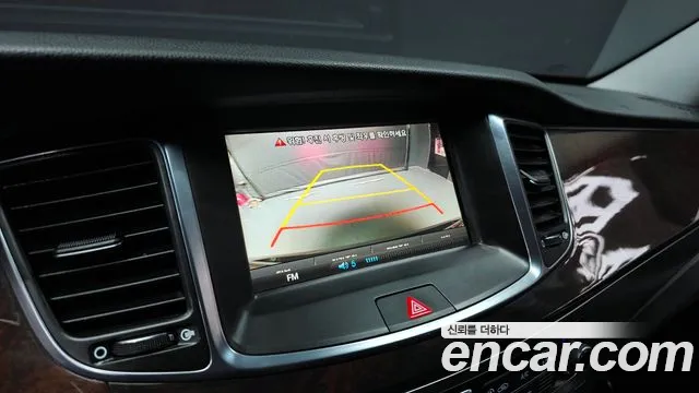 Hyundai Equus 2015 — фото 15