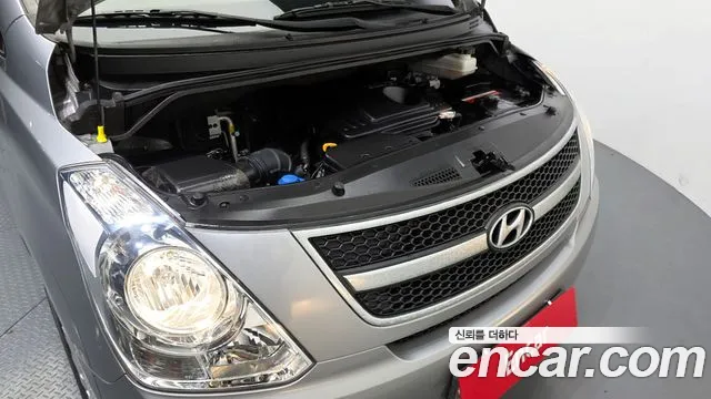 Hyundai Starex 2015 — фото 6
