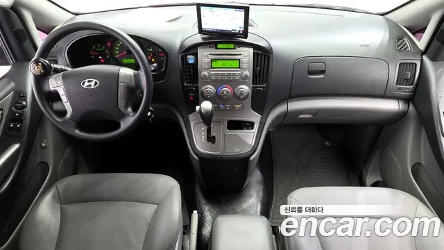 Hyundai Starex 2015 — фото 7