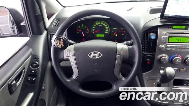 Hyundai Starex 2015 — фото 13