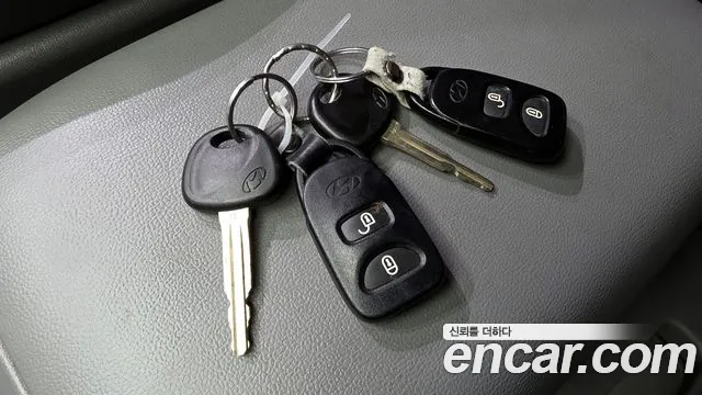 Hyundai Starex 2015 — фото 18