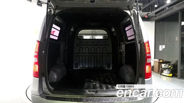 Hyundai Starex 2015 — фото 20