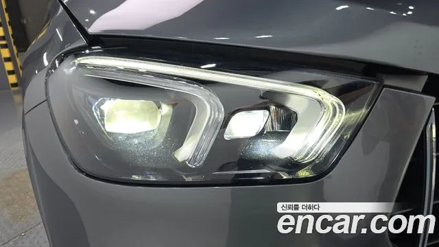 Mercedes-Benz GLE-Class 2022 — фото 8