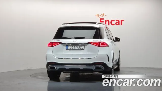 Mercedes-Benz GLE-Class 2021 — фото 4