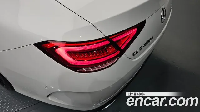 Mercedes-Benz CLS-Class 2019 — фото 9