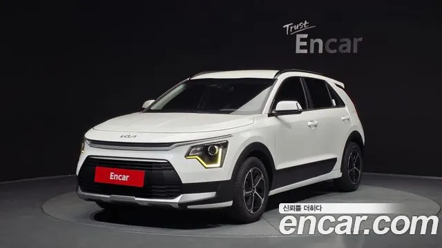 Kia Niro 2022 — фото 1