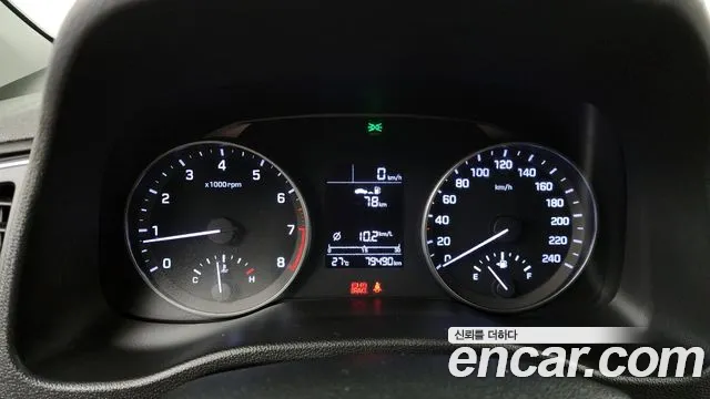 Hyundai AVANTE 2016 — фото 11