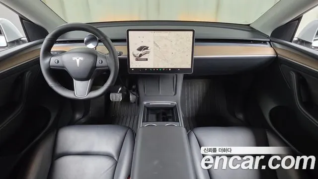 Tesla Model Y 2022 — фото 10