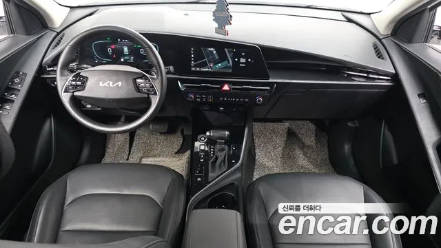 Kia Niro 2022 — фото 10