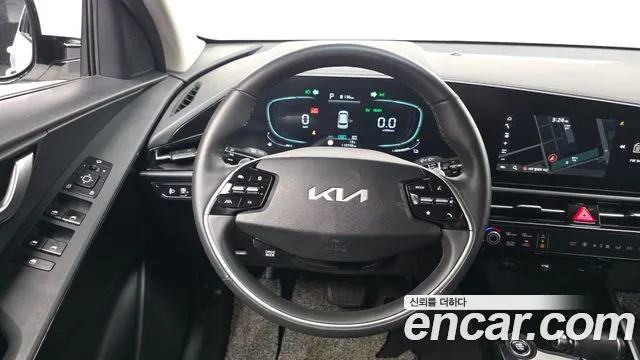 Kia Niro 2022 — фото 19