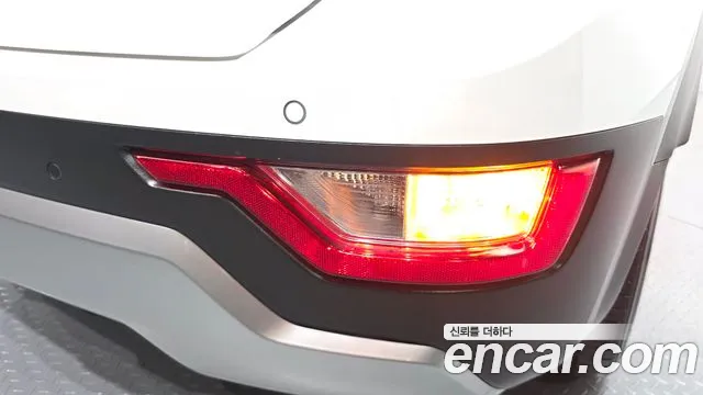 Kia Niro 2022 — фото 9