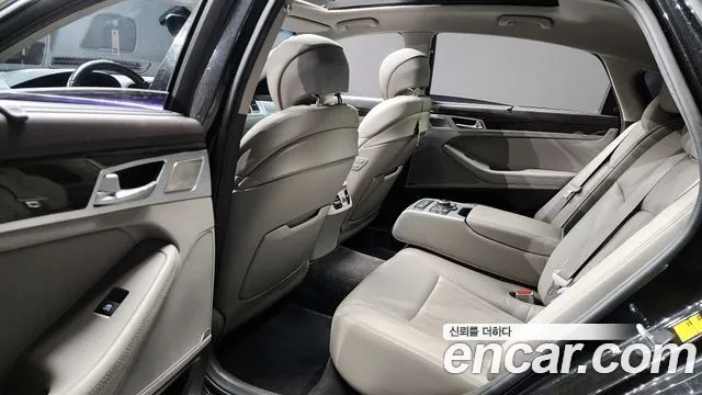 Genesis G80 2018 — фото 18