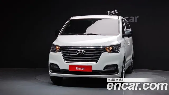 Hyundai Starex 2020 — фото 3