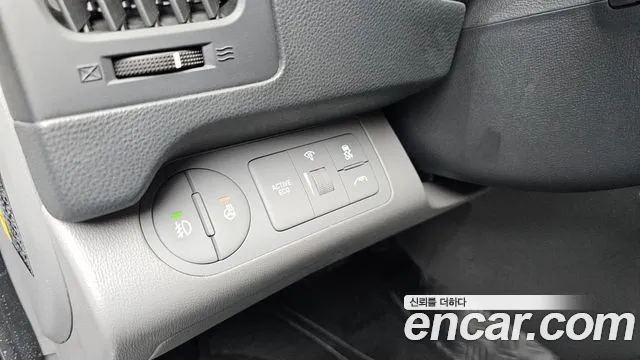 Hyundai Starex 2020 — фото 15