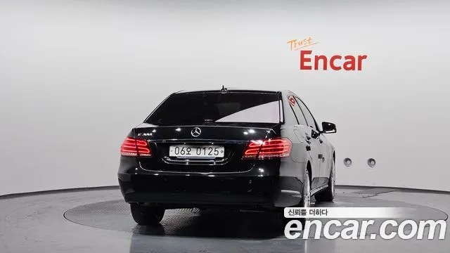 Mercedes-Benz E-Class 2016 — фото 4