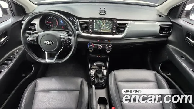 Kia Stonic 2018 — фото 9