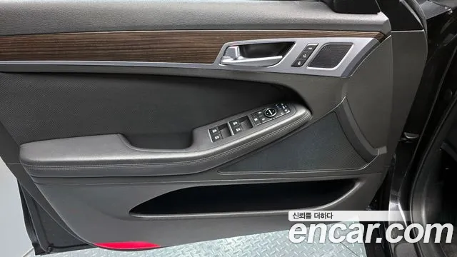Genesis G80 2018 — фото 14