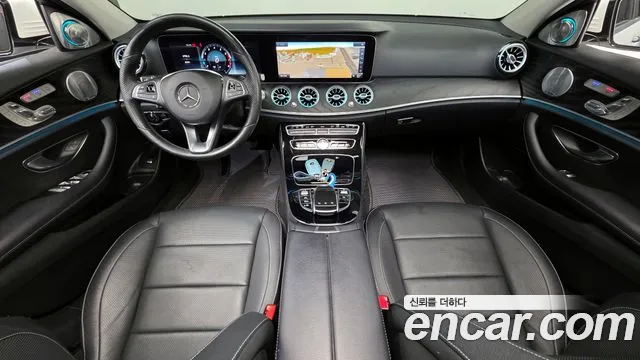 Mercedes-Benz E-Class 2018 — фото 7