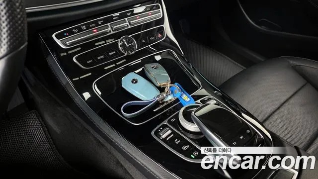 Mercedes-Benz E-Class 2018 — фото 18