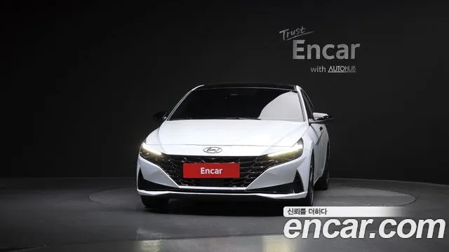Hyundai AVANTE 2023 — фото 3