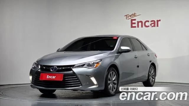 Toyota Camry 2016 — фото 1