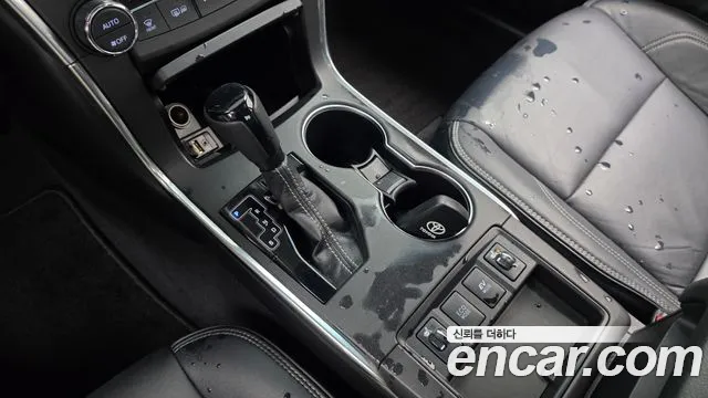 Toyota Camry 2016 — фото 9